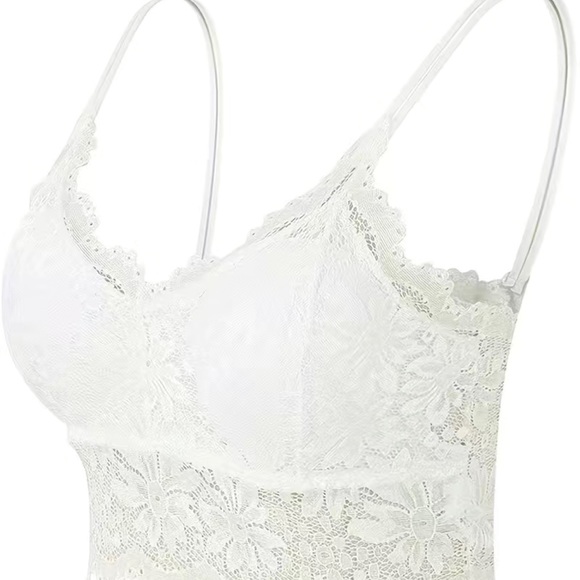 White lace scalloped bralette - Picture 5 of 6